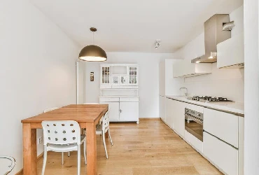 reforma de cocina acabados madera huelva